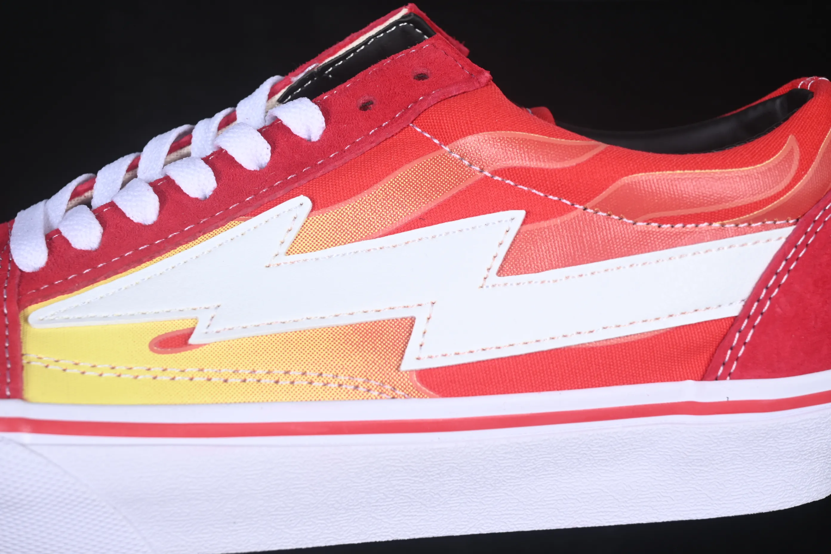 All categories Vans Vans series Vans Low Vans low-top Revenge x Storm Old Skool Lightning joint low-top casual sneakers Red Flame